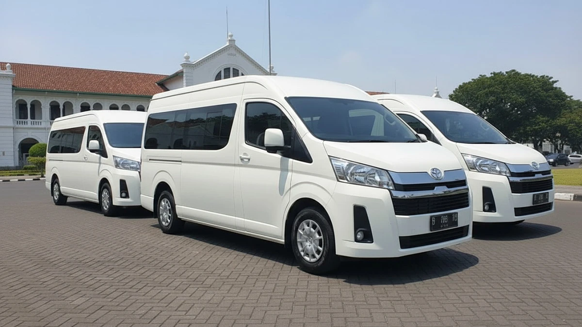 Sewa Hiace Malang