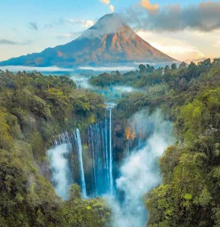 Wisata Air Terjun Tumpak Sewu